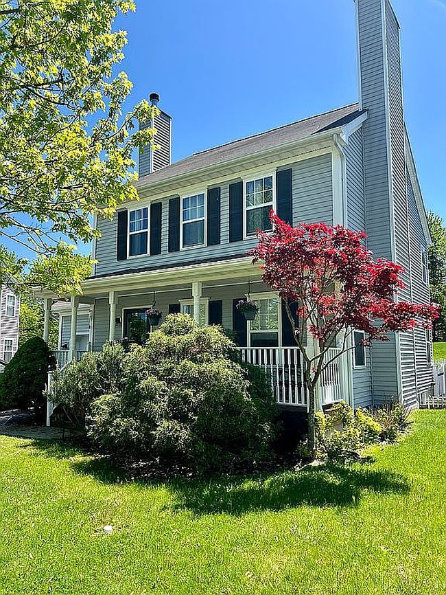 Photo of 17 Bush Creek Ln, Poughquag, NY