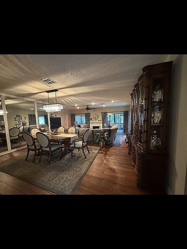 Additional photo 2 of property located at 12100 Landing Way