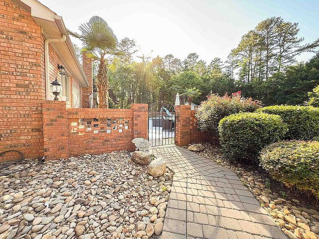 Image of 1022 Woodward Rd