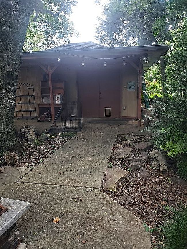 Photo of 913 Woodall Ln Nw, Huntsville, AL