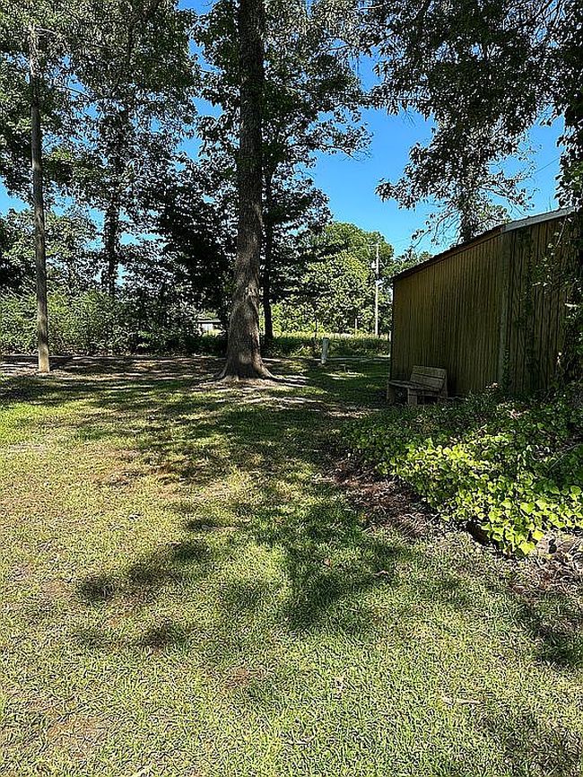Photo of 157 Naples Dr, Omaha, TX