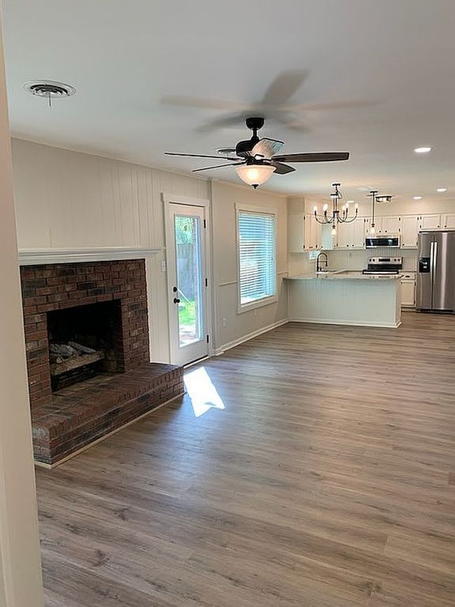 Image of 8610 Lake Shore Dr W
