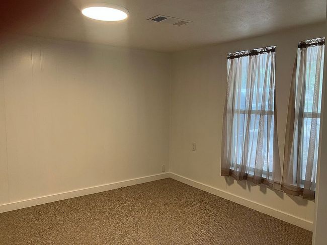 Additional photo 2 of property located at 416 W 3rd St