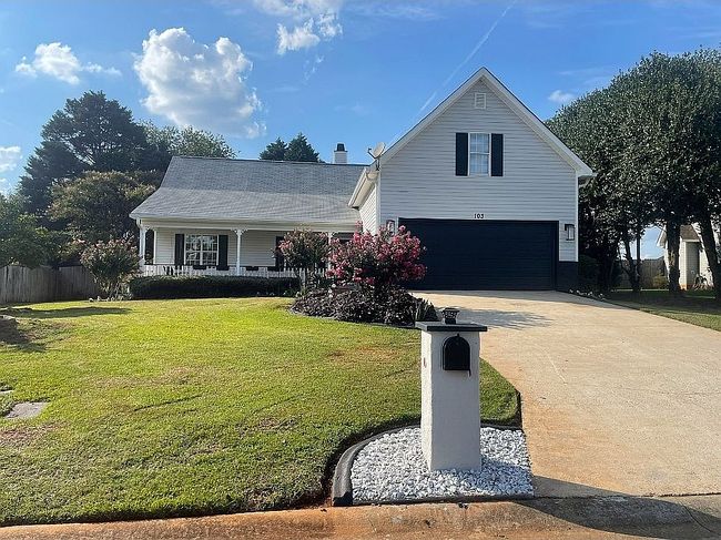 Photo of 103 Grindstaff Dr, Bonaire, GA