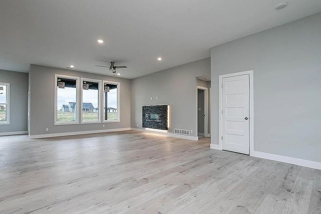 Additional photo 1 of property located at 1009 Spyglass Ct