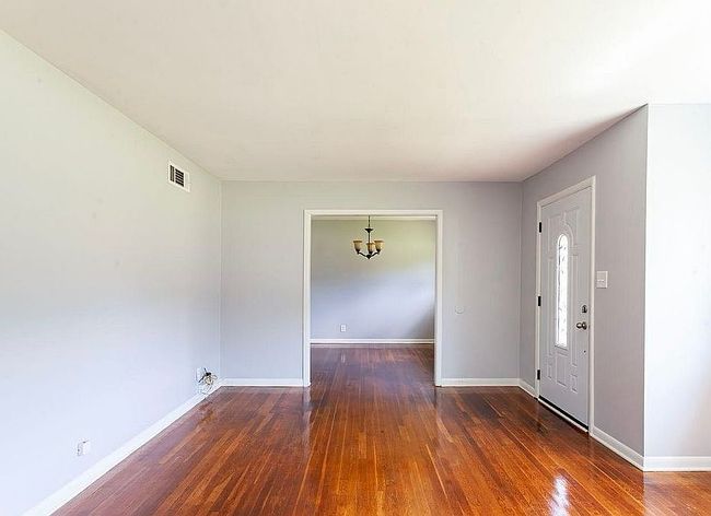 Image of 3612 Crestmore Ave Nw