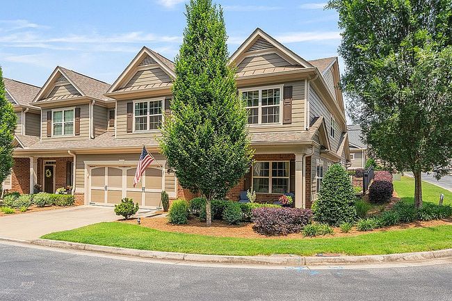 Photo of 1620 Archstone Dr, Cumming, GA