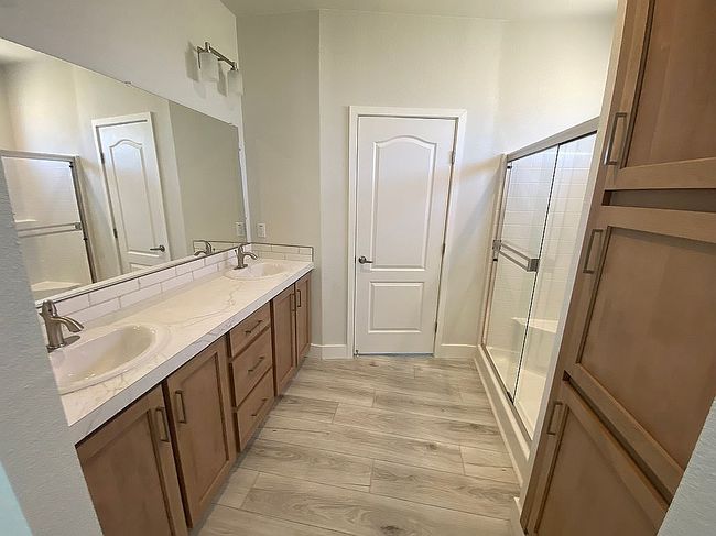 Image of 2920 Clark Rd Space 2L