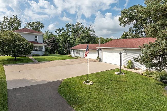 Additional photo 2 of property located at 4114 Sunshine St Sw