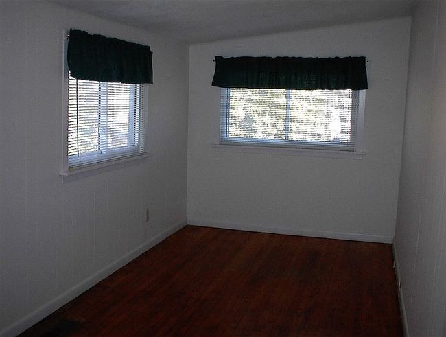 Photo of 26 Dogwood Ct, Asheville, NC