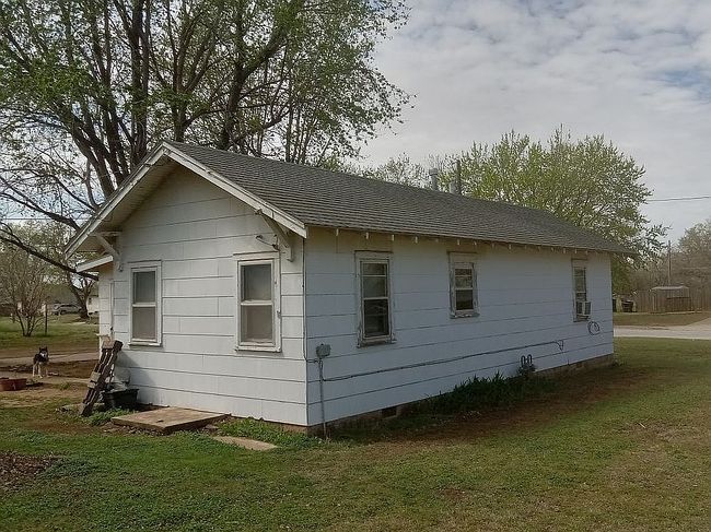 Image of 429 N Massachusetts Ave