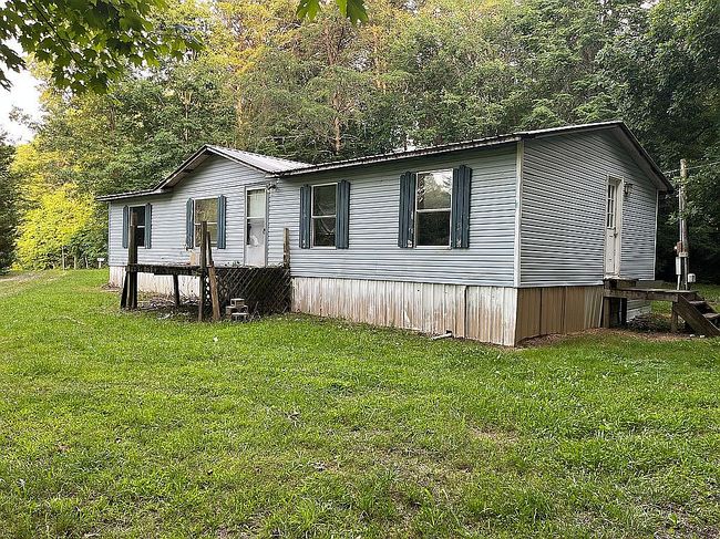 Photo of 140 Hemlock Dr