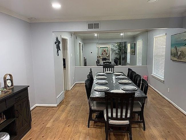 Image of 3262 Camelot Dr