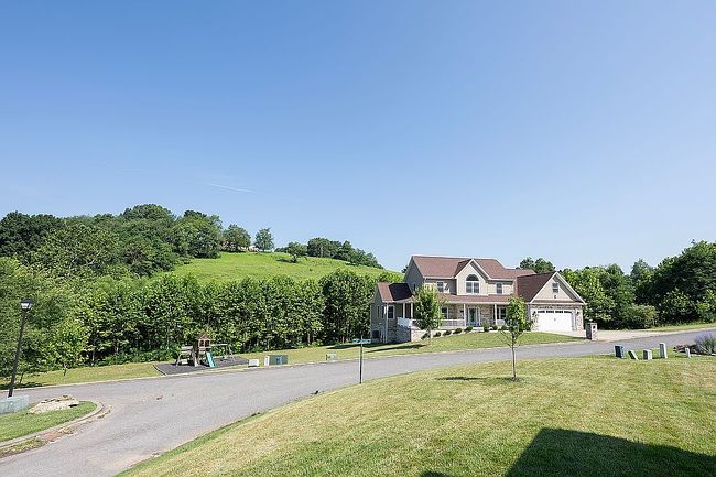Photo of 313 Salonika Dr, Morgantown, WV