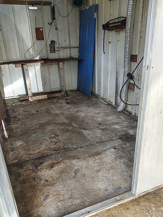 Image of 21357 Campbell Dr