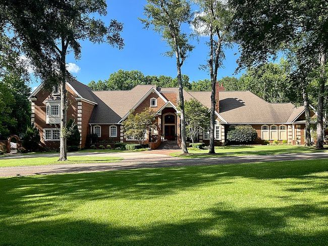 Photo of 1006 Brookstone Ct, Dothan, AL