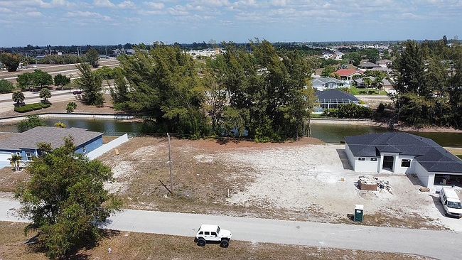 Photo of 2527 Sw 5th Ave, Cape Coral, FL