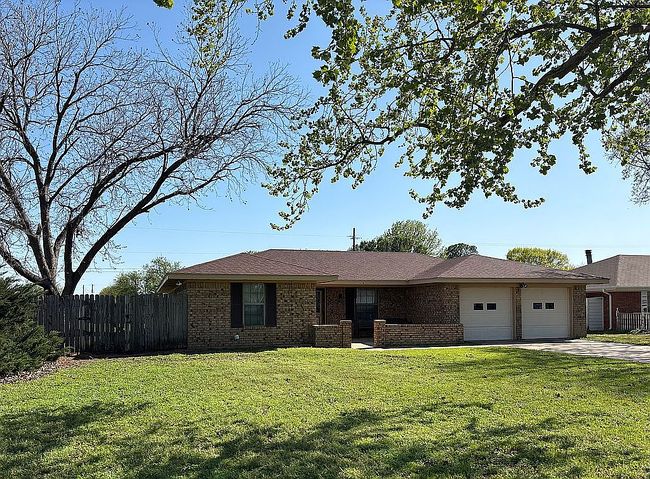 Image of 1318 Sycamore Dr