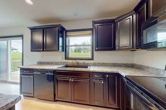 Photo of 1903 Rosehill Dr Sw, Cedar Rapids, IA