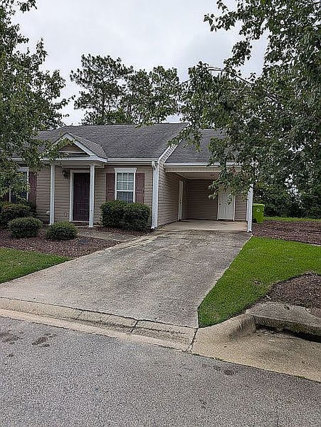 Photo of 115 Cedar Glen Ln