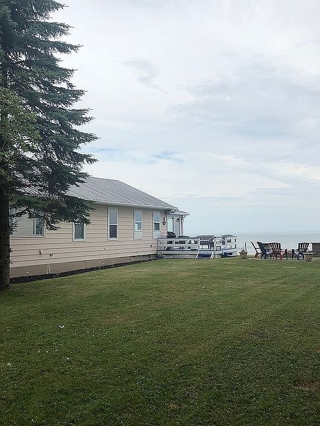 Photo of 16141 Lomond Shr E, Kendall, NY