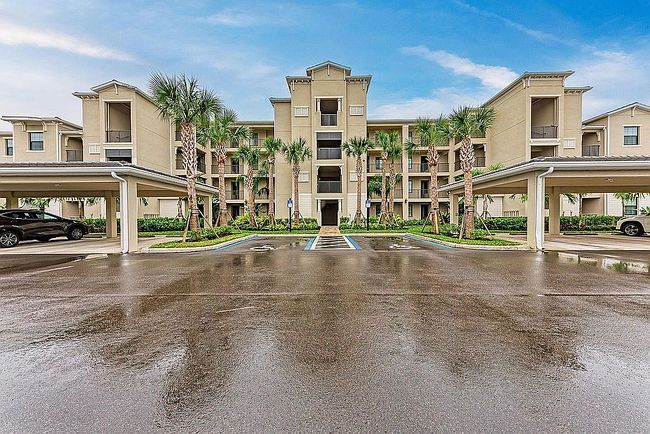 Photo of 17006 Vardon Ter Unit 104