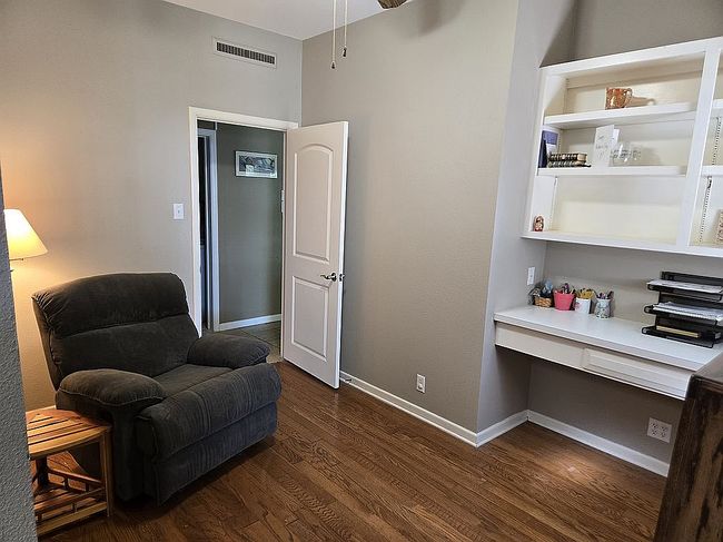 Image of 2102 Shoreline Dr