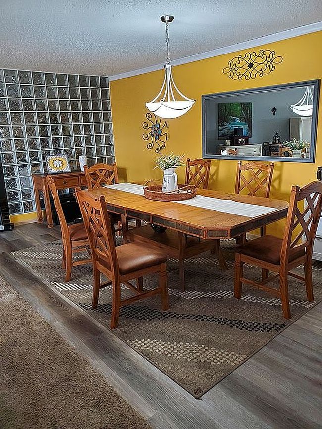 Image of 3305 Montreal St Apt 304