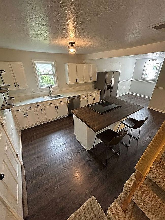 Image of 211 S Meridian Dr