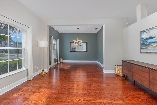 Additional photo 1 of property located at 5616 English Oak Ct