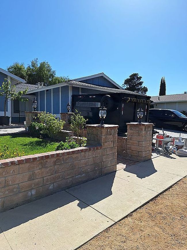 Preview of property located at 14466 E Loyola St