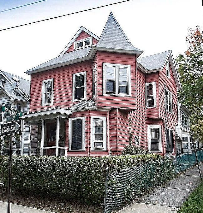 Photo of 25 Carroll St Apt 3, Poughkeepsie, NY