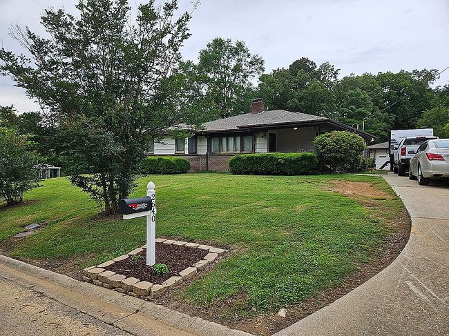 Image of 2640 1st St