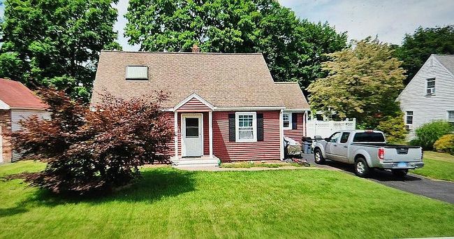Photo of 12 Glenmoor Dr