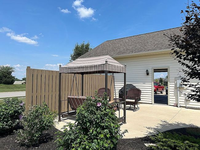 Photo of 12 Degas Ln, Versailles, OH