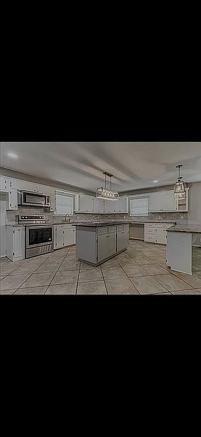 Preview of property located at 2730 W College Ave