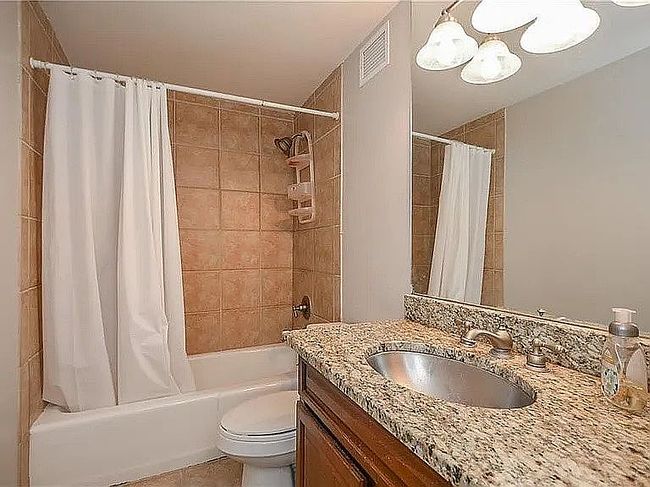 Photo of 2479 Peachtree Rd Ne, Atlanta, GA