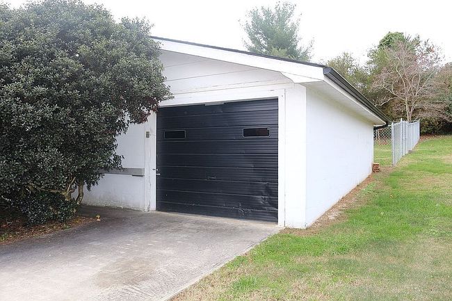Image of 539 3rd St