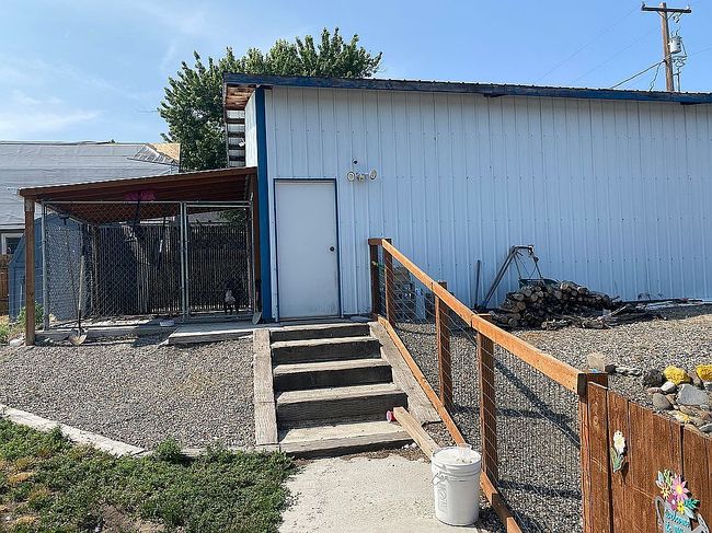 Image of 25301 N Benton Ave