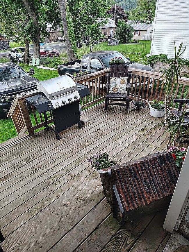 Image of 115 E Market St