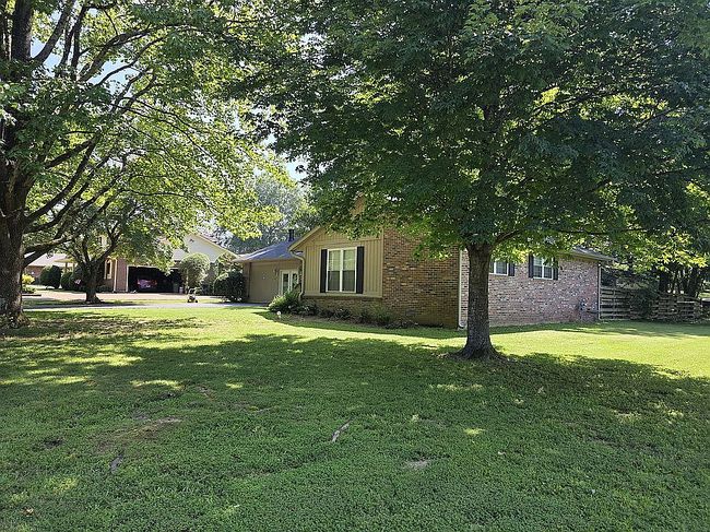 Photo of 2112 Brentwood Dr, Milan, TN
