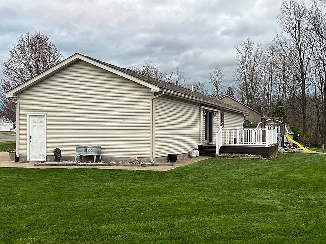 Image of 477 Greenlawn Dr