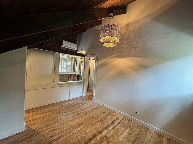 Photo of 88 Mountain Farm Rd, Burnsville, NC