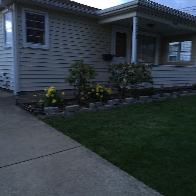 Photo of 558 Maplewood Ave, Struthers, OH