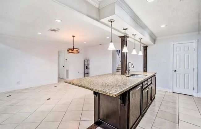 Photo of 3603 Zoch Ln, Houston, TX