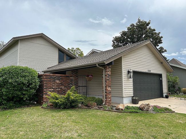 Image of 12124 Cliff Rose Dr