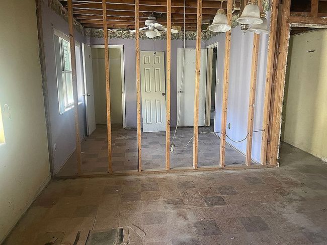 Additional photo 3 of property located at 4611 W Fair Oaks Ave