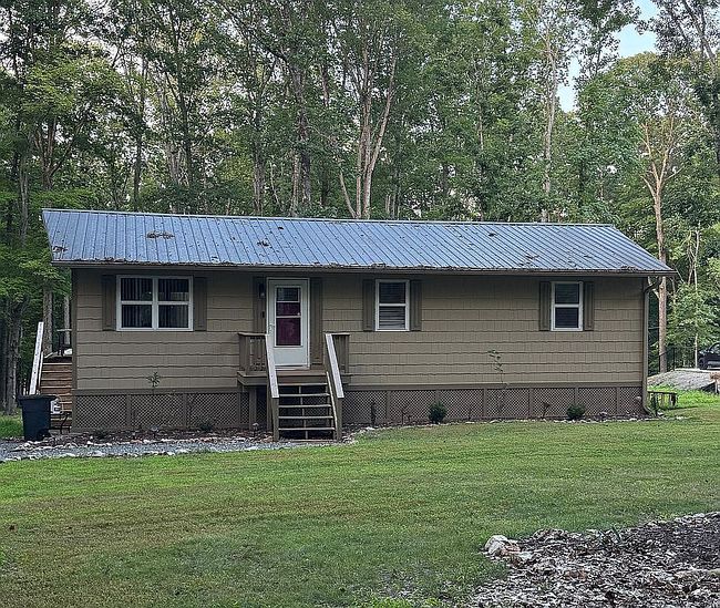 Photo of 373 Lewis Rd, Clarksville, VA