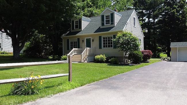 Photo of 2909 Hershey Rd, Erie, PA