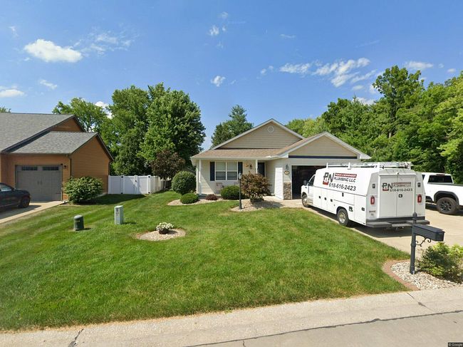Photo of 437 Pheasant Ct